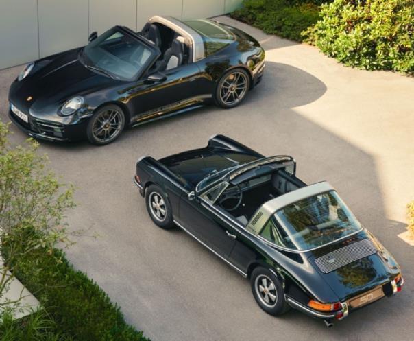 Porsche 911 Edition 50 Jahre Porsche Design und restaurierter Porsche 911 S 2.4 Targa aus dem Porsche Design Gründungsjahr 1972